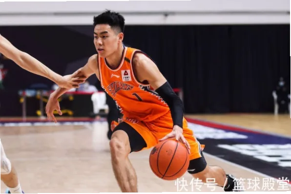 李添荣进攻火力全开，如何成为场均20+得分利器？
